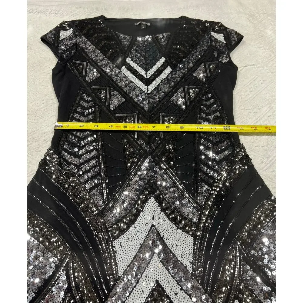 Express Sequin Bodycon Dress in Black | Size XS | Pre-Loved - Picture 6 of 9